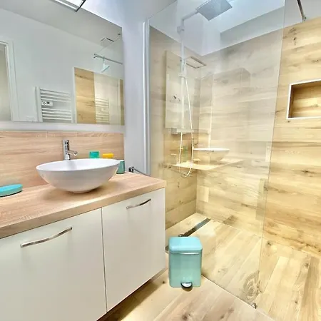 Malo Vue Mer Avec Piscine 6 Pax *